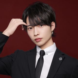 皇 愛希