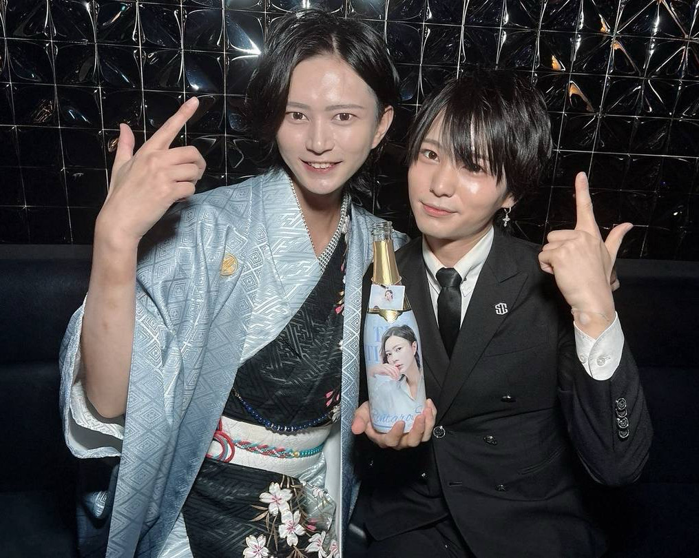 冬夜から高級シャンパンでお祝いを☆
オープンからシャンパンコールが鳴り止まない一日となりました✨