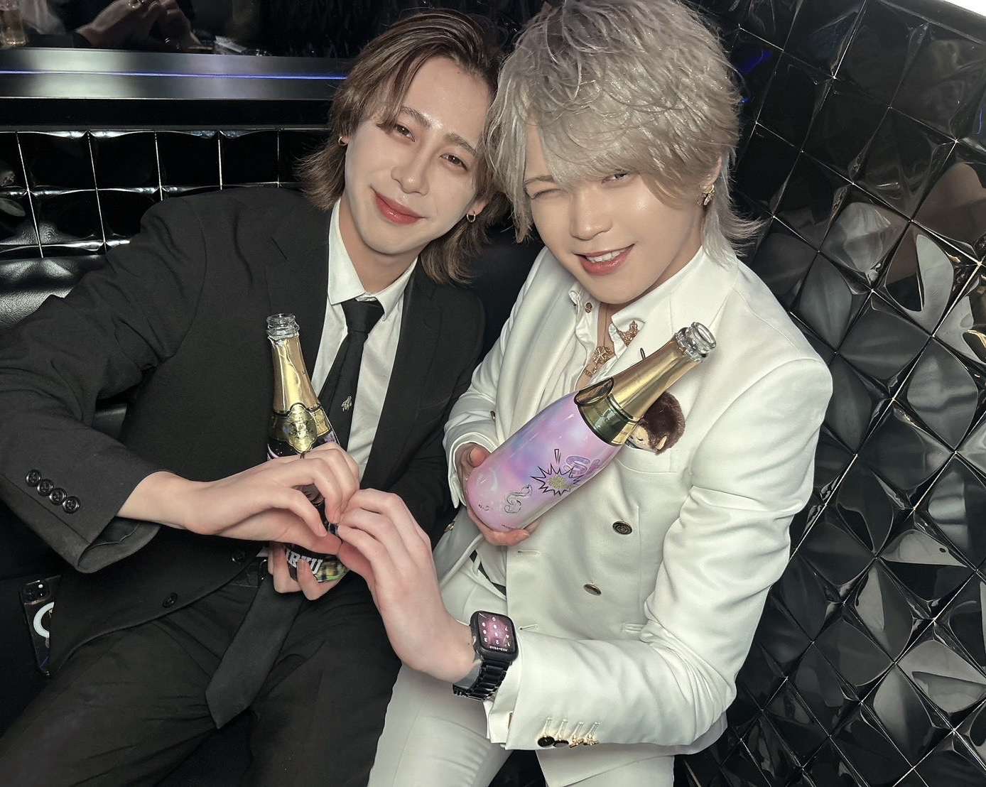 輝星からも高級シャンパンでお祝いをして頂きました☆
今後の更なる飛躍に期待大です！