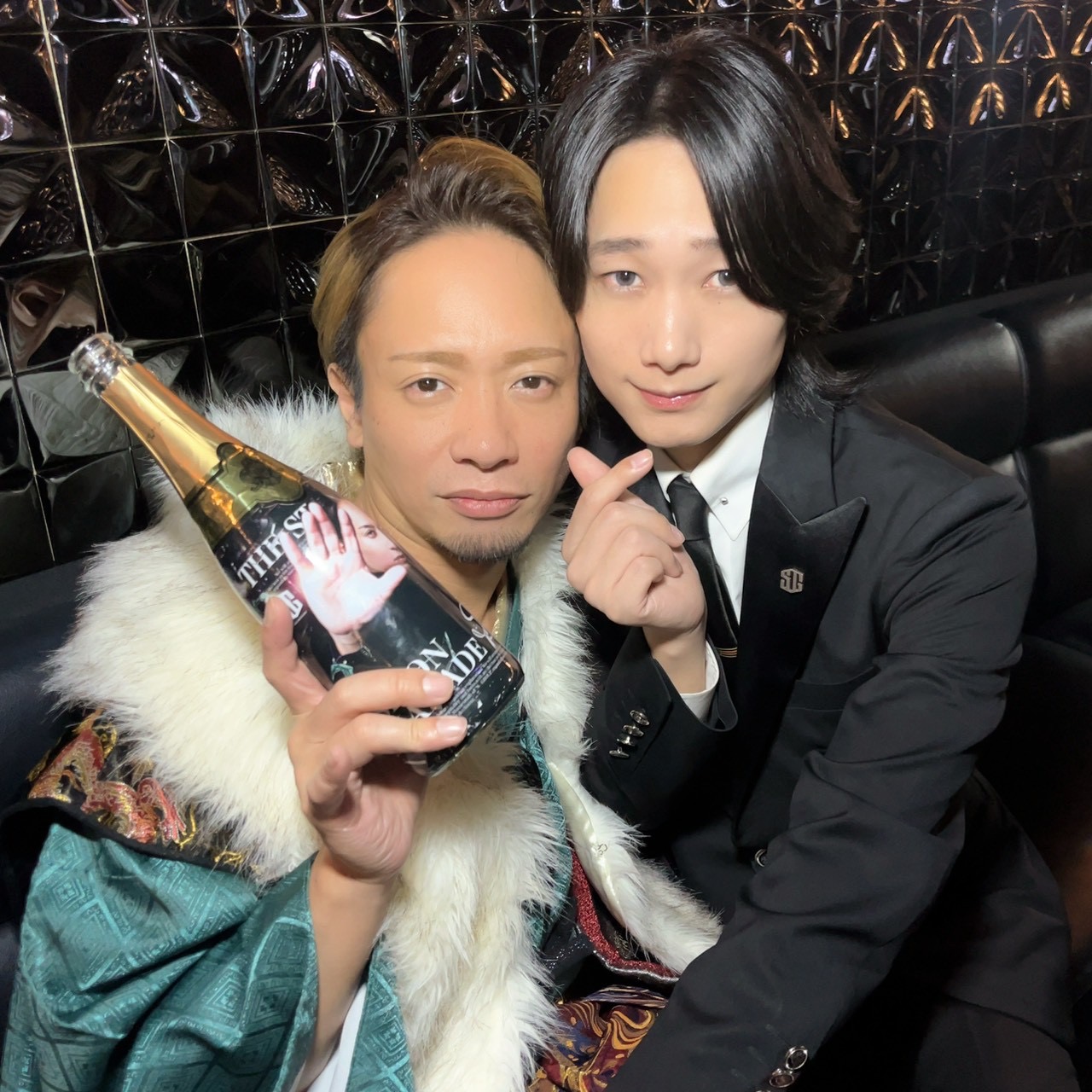 魁李からもシャンパンで御祝い☆