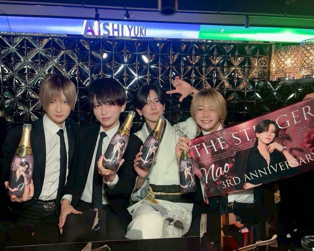 仲間達からも愛され
シャンパンコールが鳴り止まない一日となりました✨