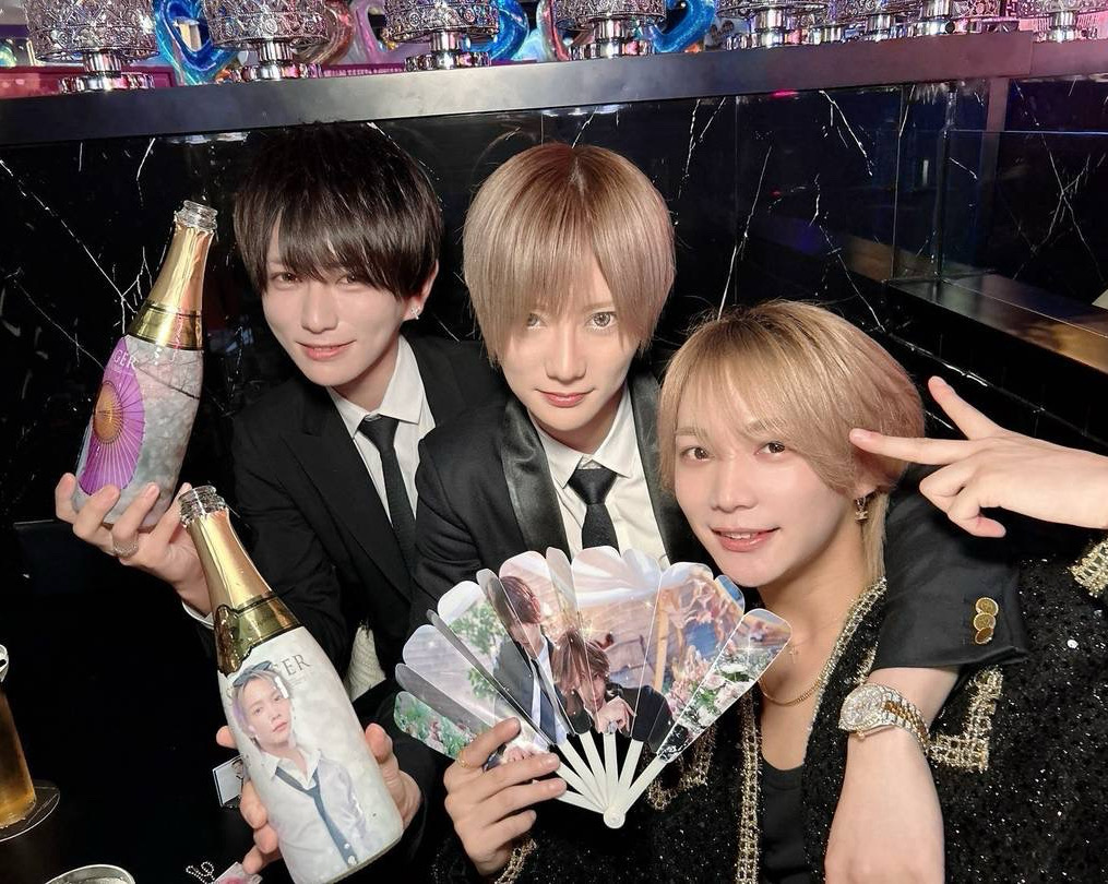 仲間達からも愛される
最高の男！！