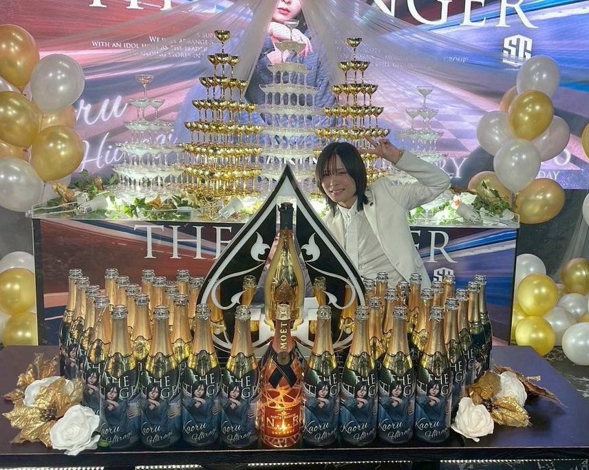 超豪華シャンパンタワーに
数々のお祝いのメッセージや
高級シャンパンを頂き
ありがとうございました✨