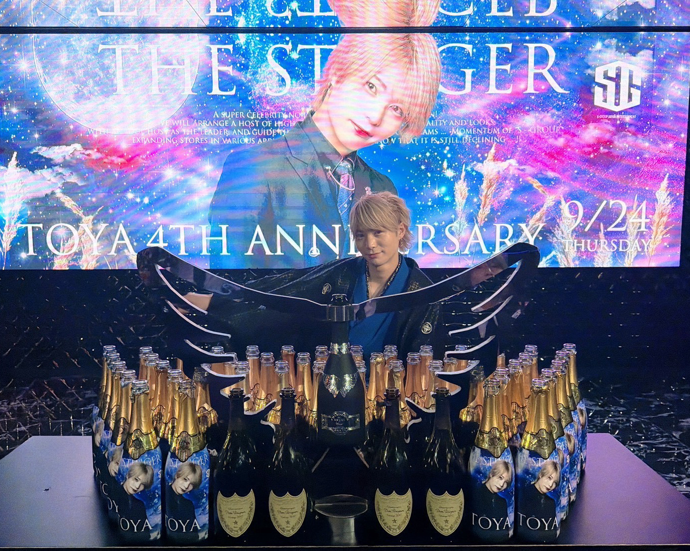 終始シャンパンコールの絶えない
本当に素晴らしい一日にする事が出来ました☆
たくさんのご声援とご来店
誠にありがとうございました✨